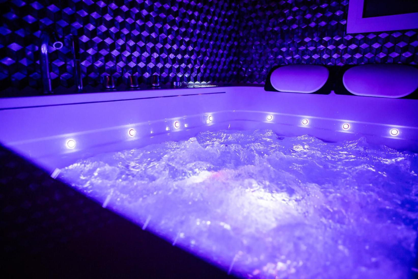 Suite Glamour & Spa Dijon Eksteriør bilde